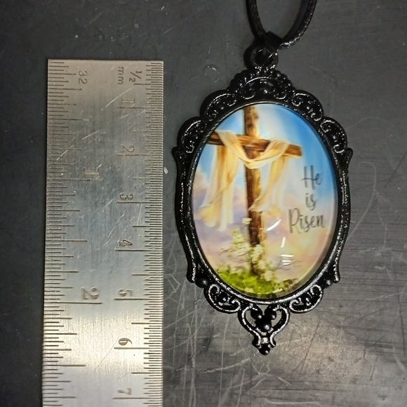 Black cord and pendant cross he is risen Christian catholic cameo necklace - Picture 4 of 6